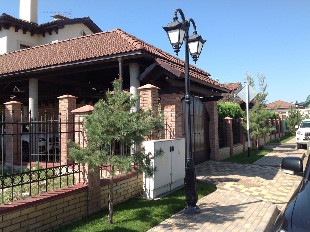 Реконструкция крыши и строительство навеса и веранды в поселке Екатериновка