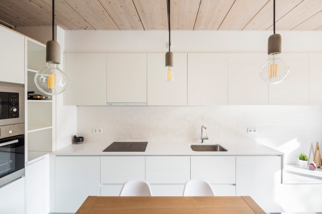 CAN CUETA rustic-kitchen