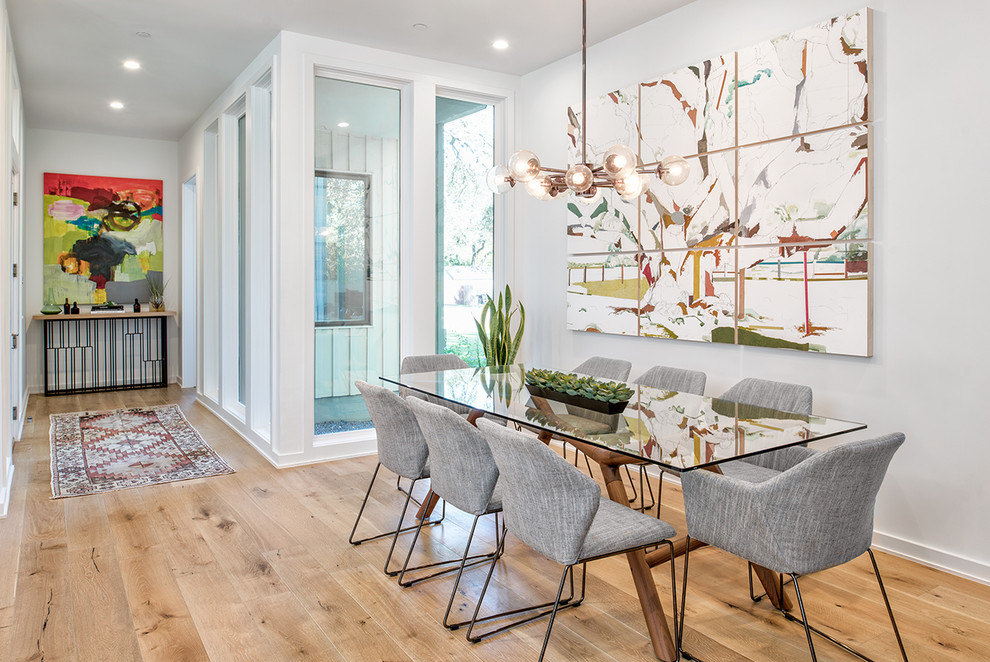 Dining room - transitional dining room idea in Austin