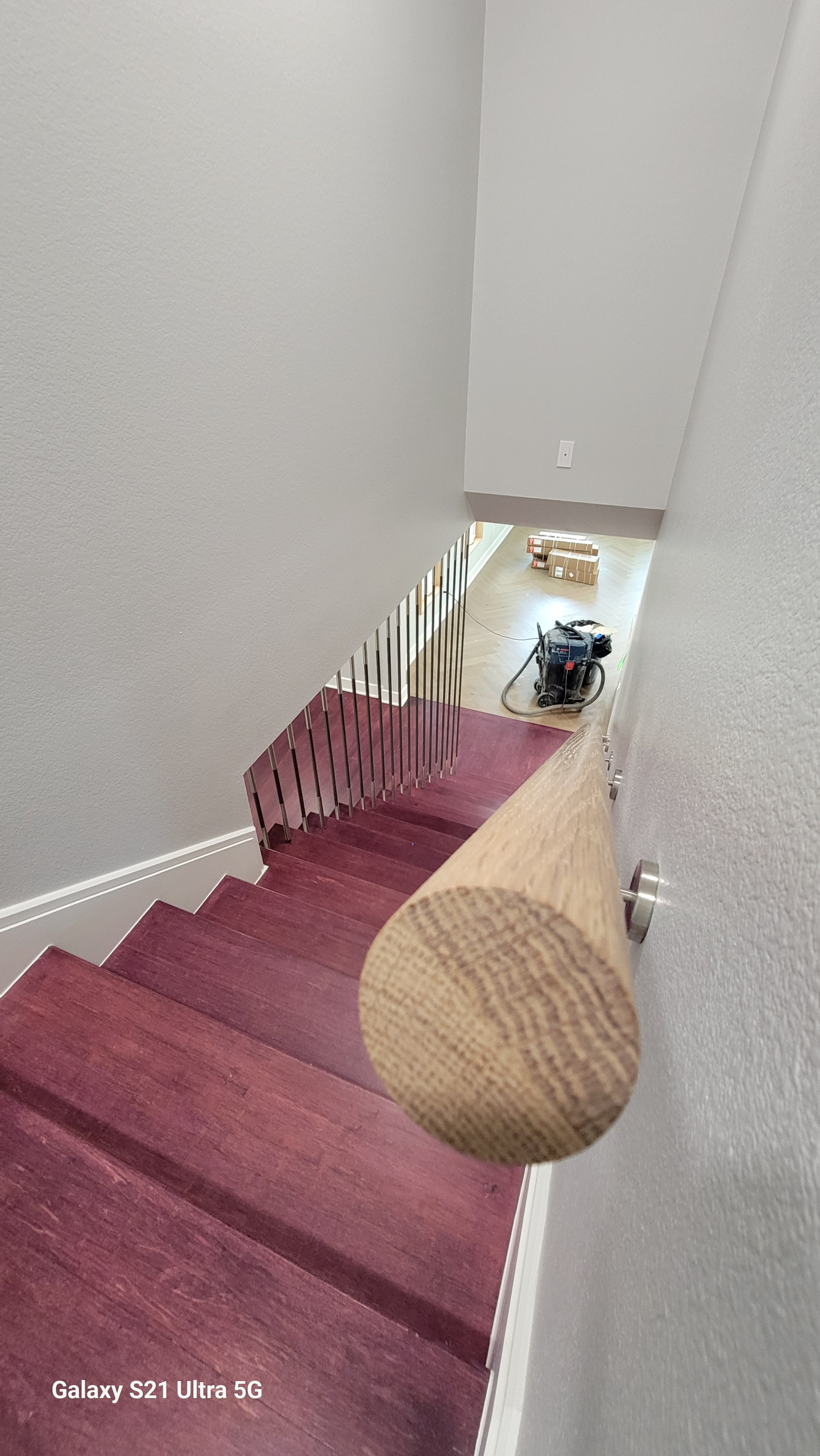FULL  MODERN REMODELATION HOME / NEW FLOORING, CUSTOM HANDRAIL
