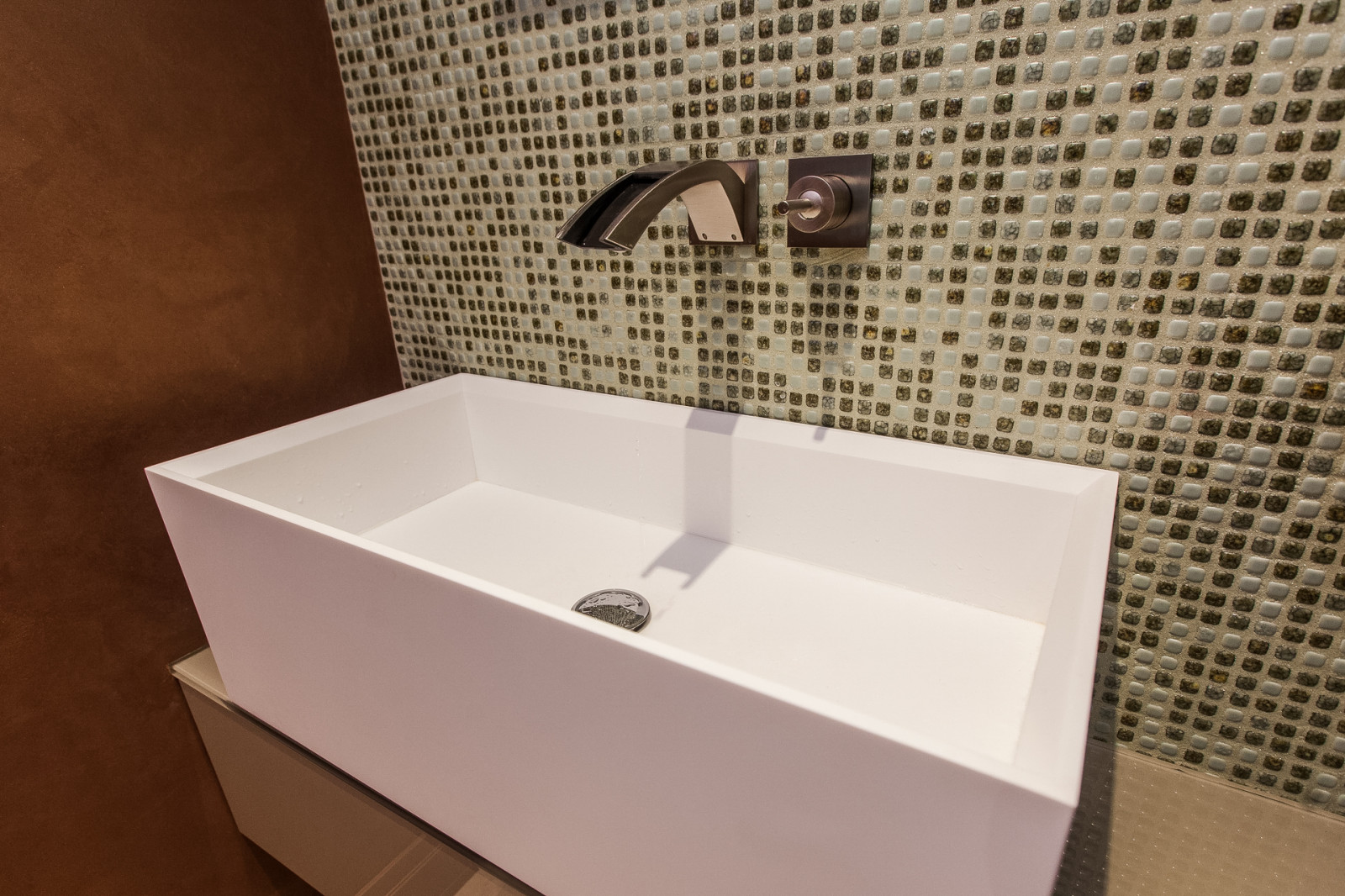 Дом на озере