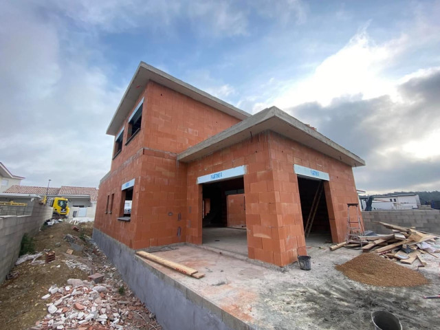 Construction villa Plaissan contemporaneo