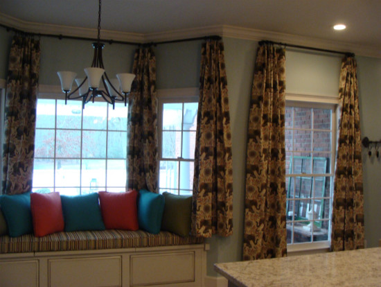 Home design - transitional home design idea