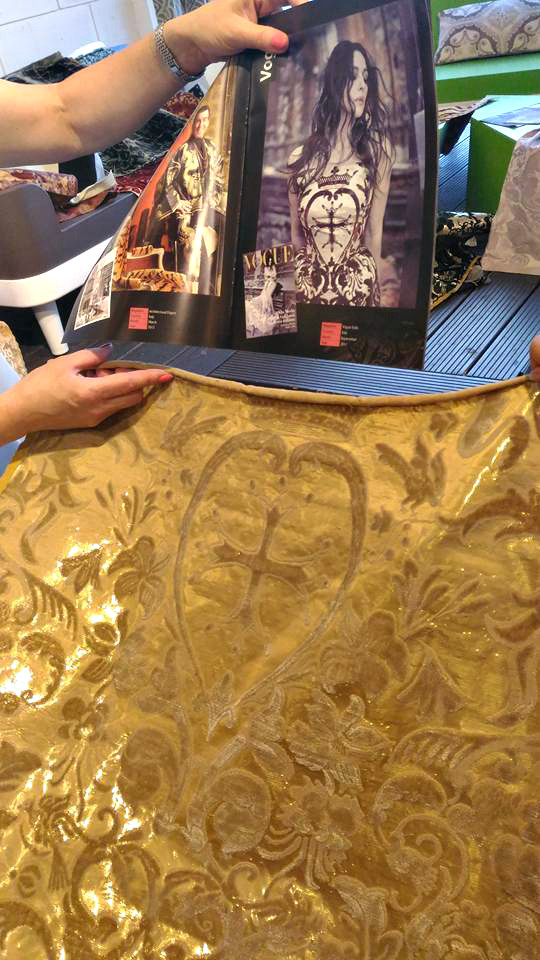 Презентация ручных тканей, изготовленных на станках 18 века