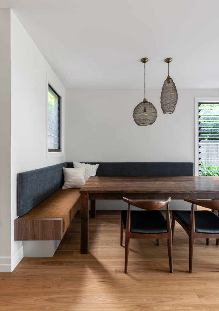 Contemporary dining room in Brisbane.
