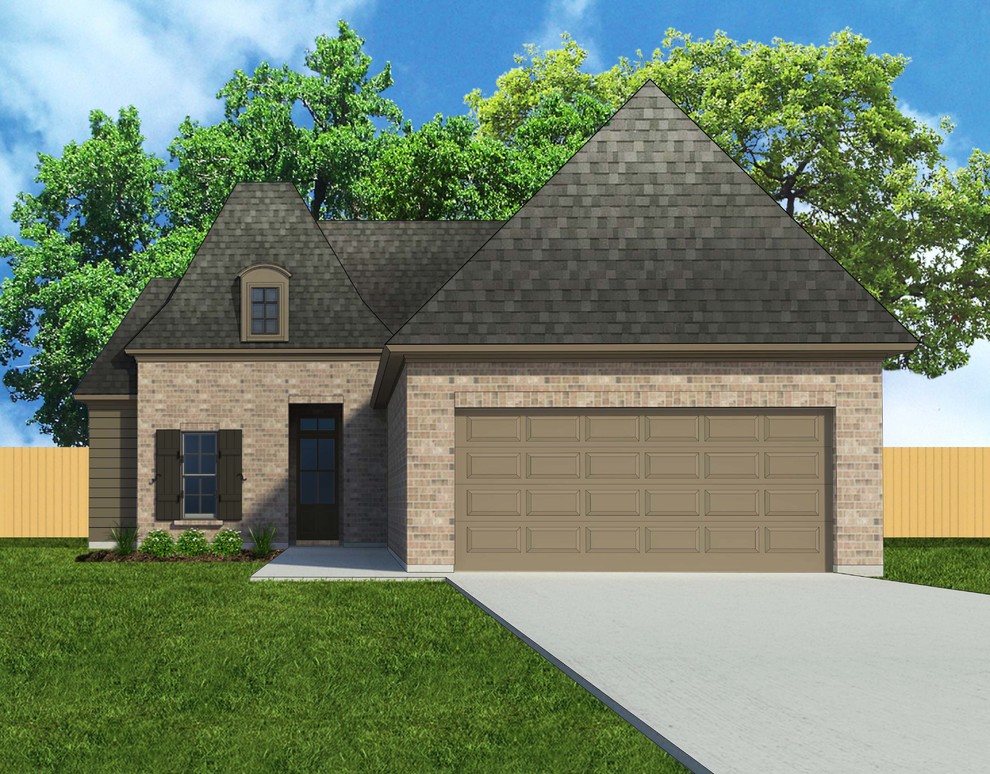 Inspiration for a transitional home design remodel in New Orleans