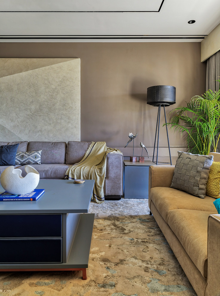 Inspiration for a contemporary living room in Mumbai.