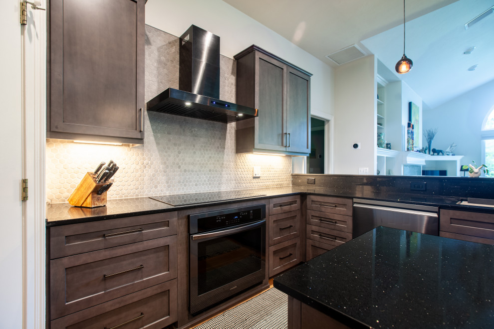 Kitchen - kitchen idea in Orlando