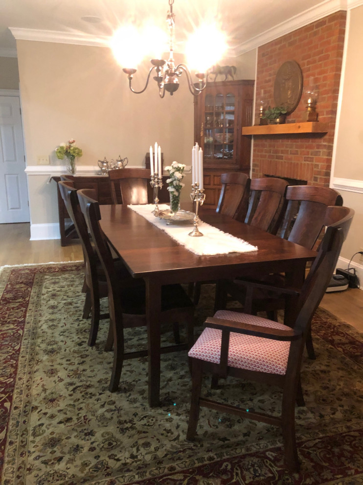 Traditional Farmhouse Elegant Dining Room