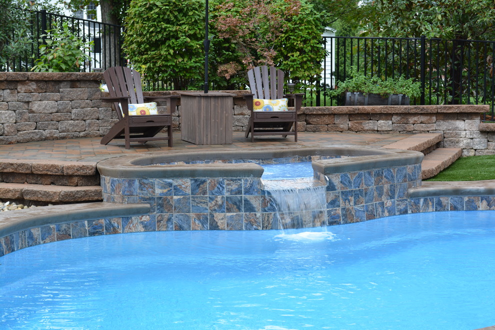 This is an example of a modern pool in St Louis.