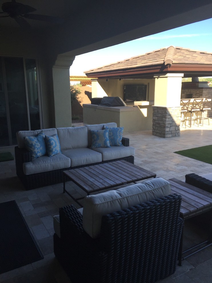 Transitional patio photo in Phoenix