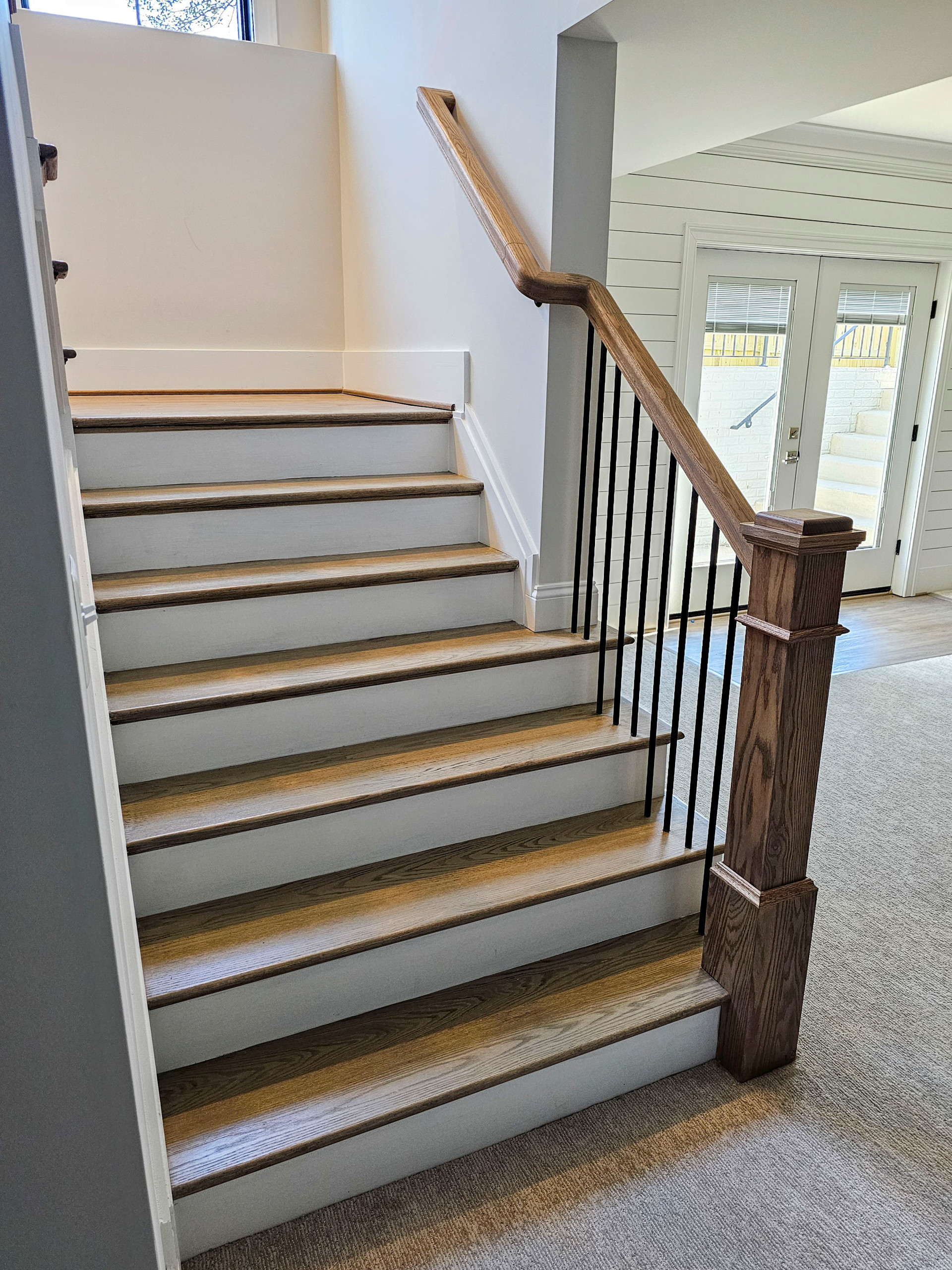 105_Modern and Bold U-Shaped Staircase, Vienna VA 22180