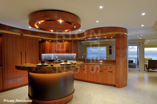 Photo of a mid-sized contemporary kitchen in San Diego.