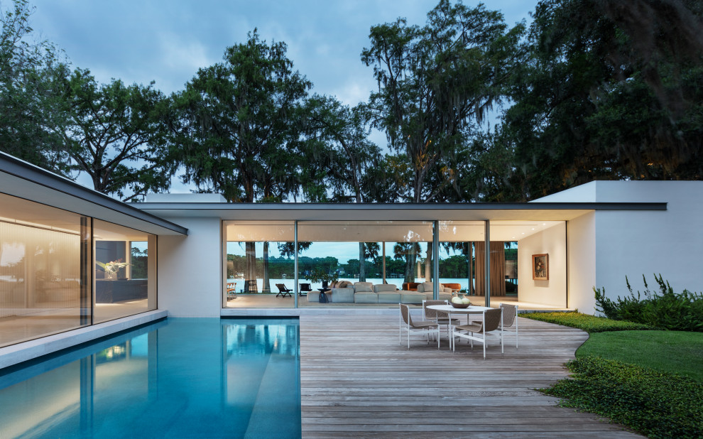 Mid-Century Patio in Orlando