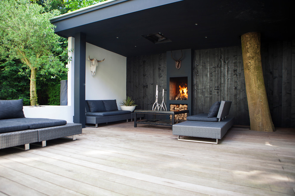 Photo of a contemporary deck in Amsterdam.