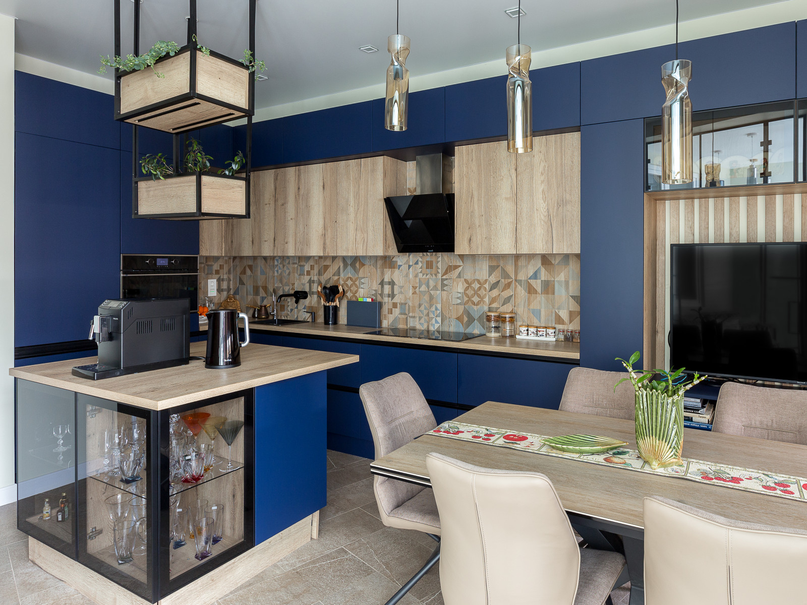 Кухня-гостиная с островом в ЖК Маяк