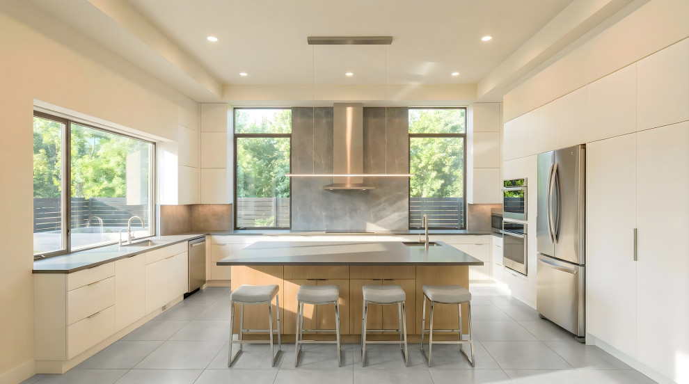 Kitchen - transitional kitchen idea in San Francisco