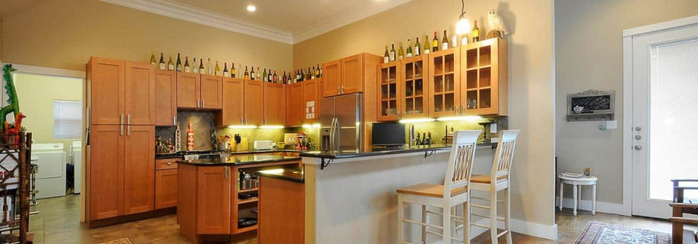 Inspiration for a transitional home design remodel in Austin