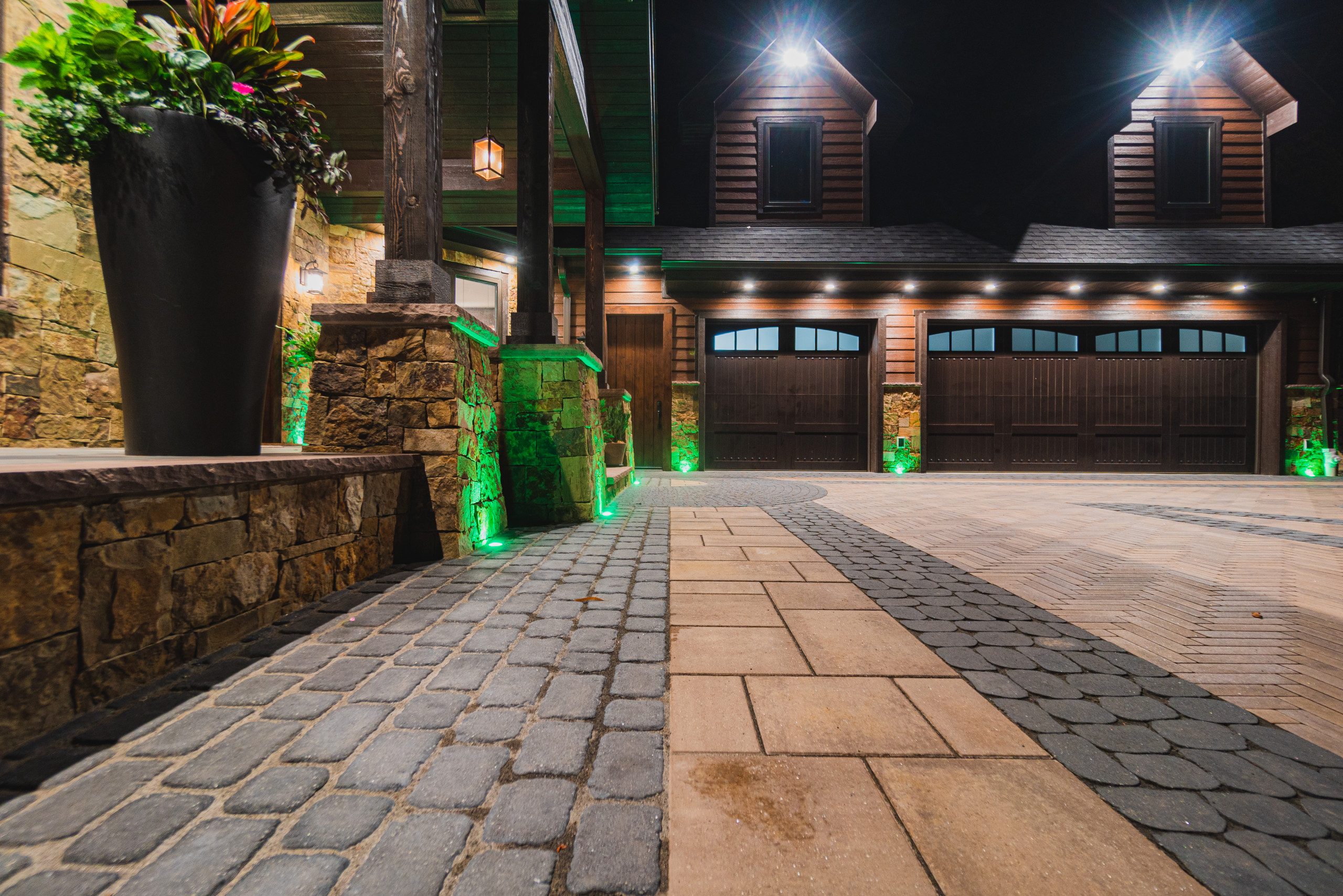 Award Winning Driveway Courtyard