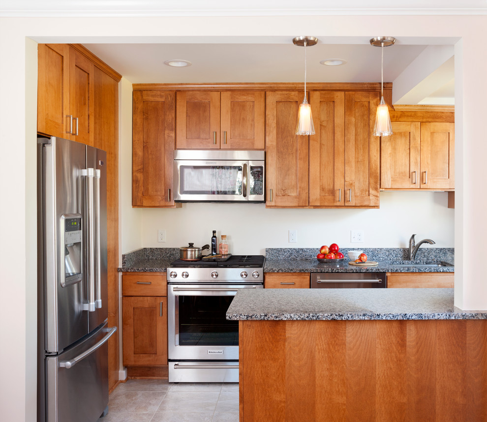 Transitional kitchen photo in DC Metro