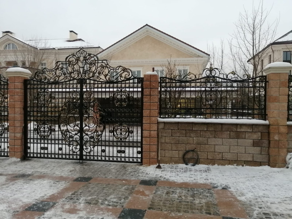 Декоративные ворота и ограждения