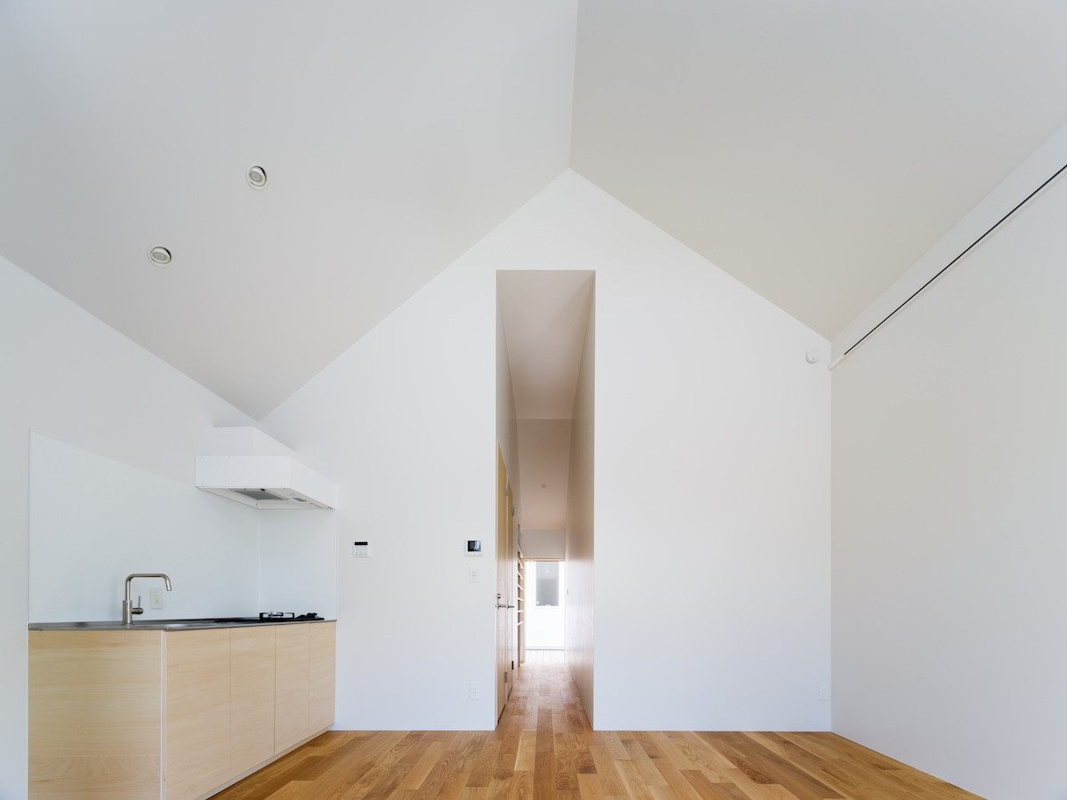 Example of a danish living room design in Tokyo