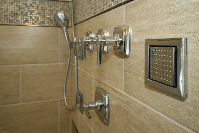 COMPLETE BATH modern-badezimmer