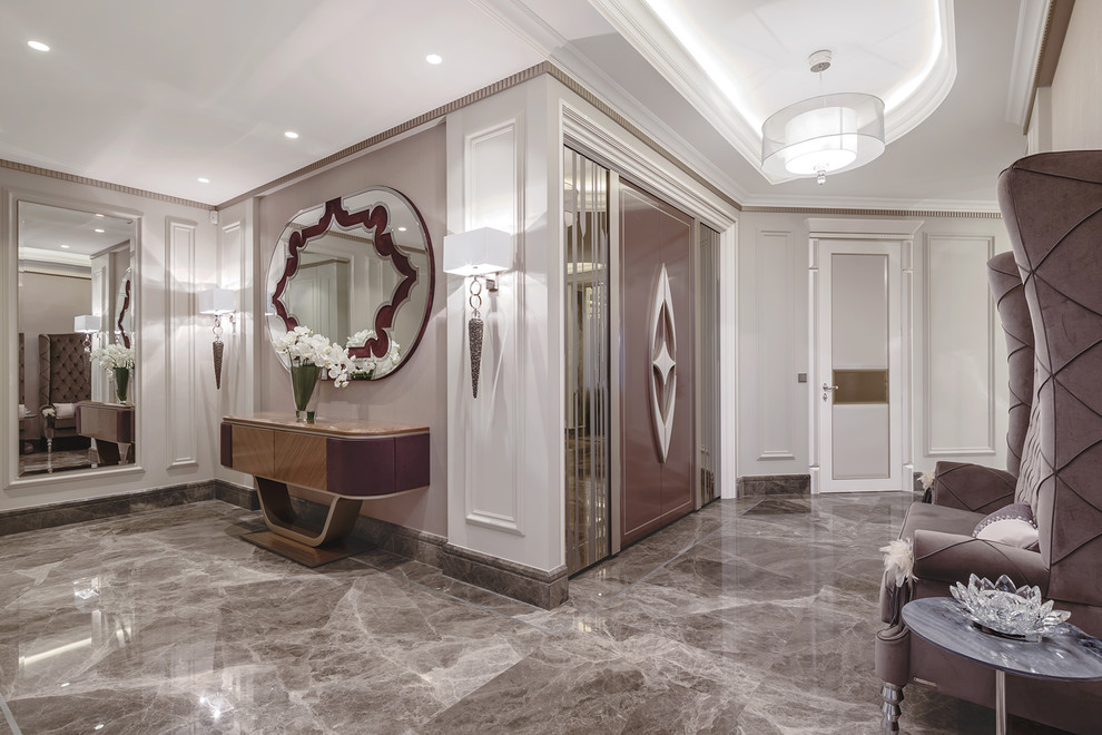 Interior of a private residence on Cote d'Azur. /  Интерьер резиденции в Ницце