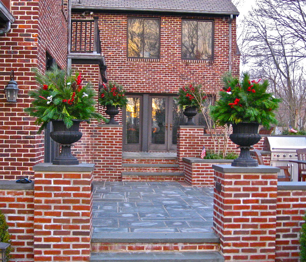 Design ideas for a traditional brick exterior in New York.