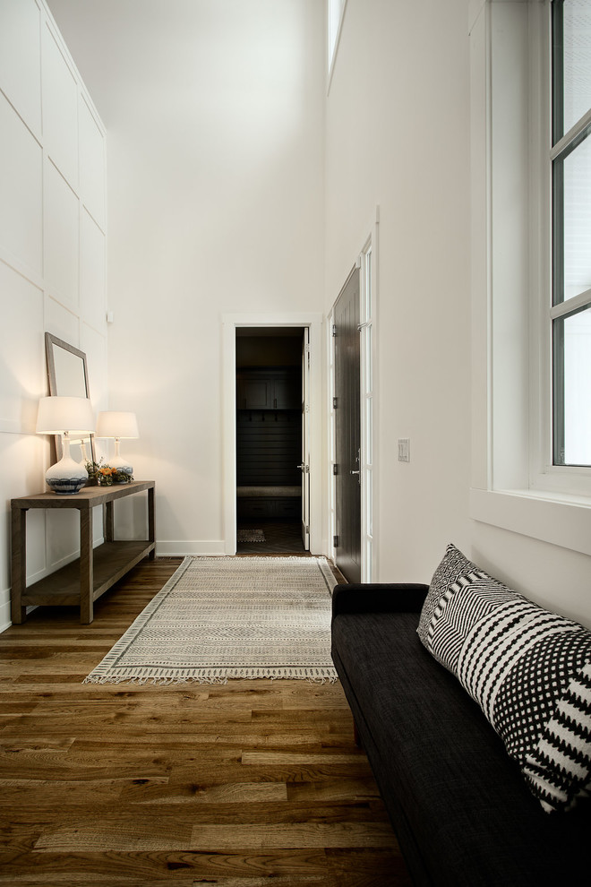 Transitional entryway photo in Calgary