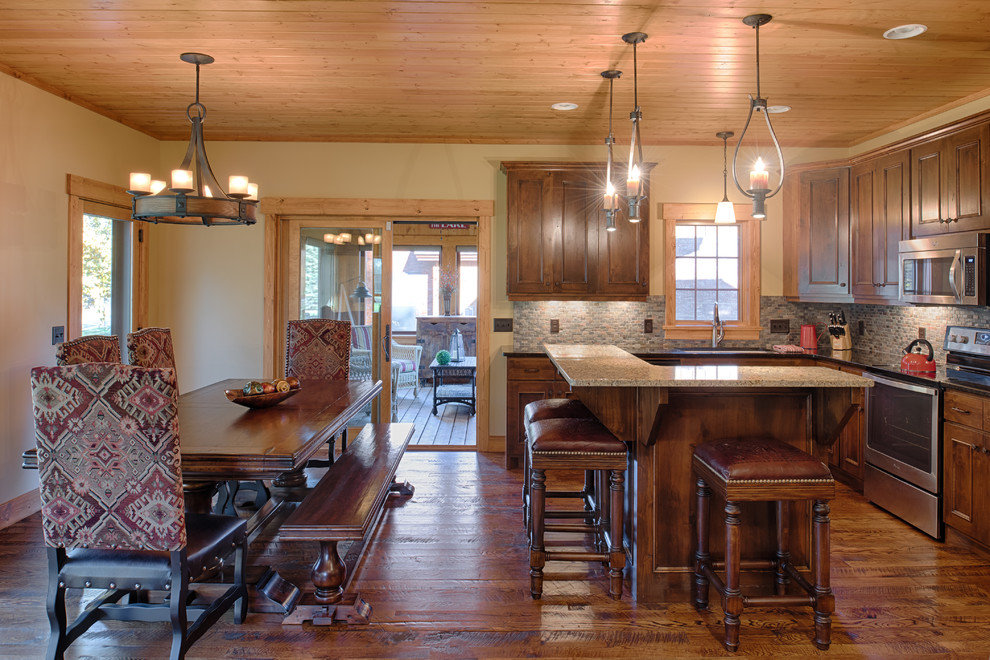 Home design - rustic home design idea in Minneapolis