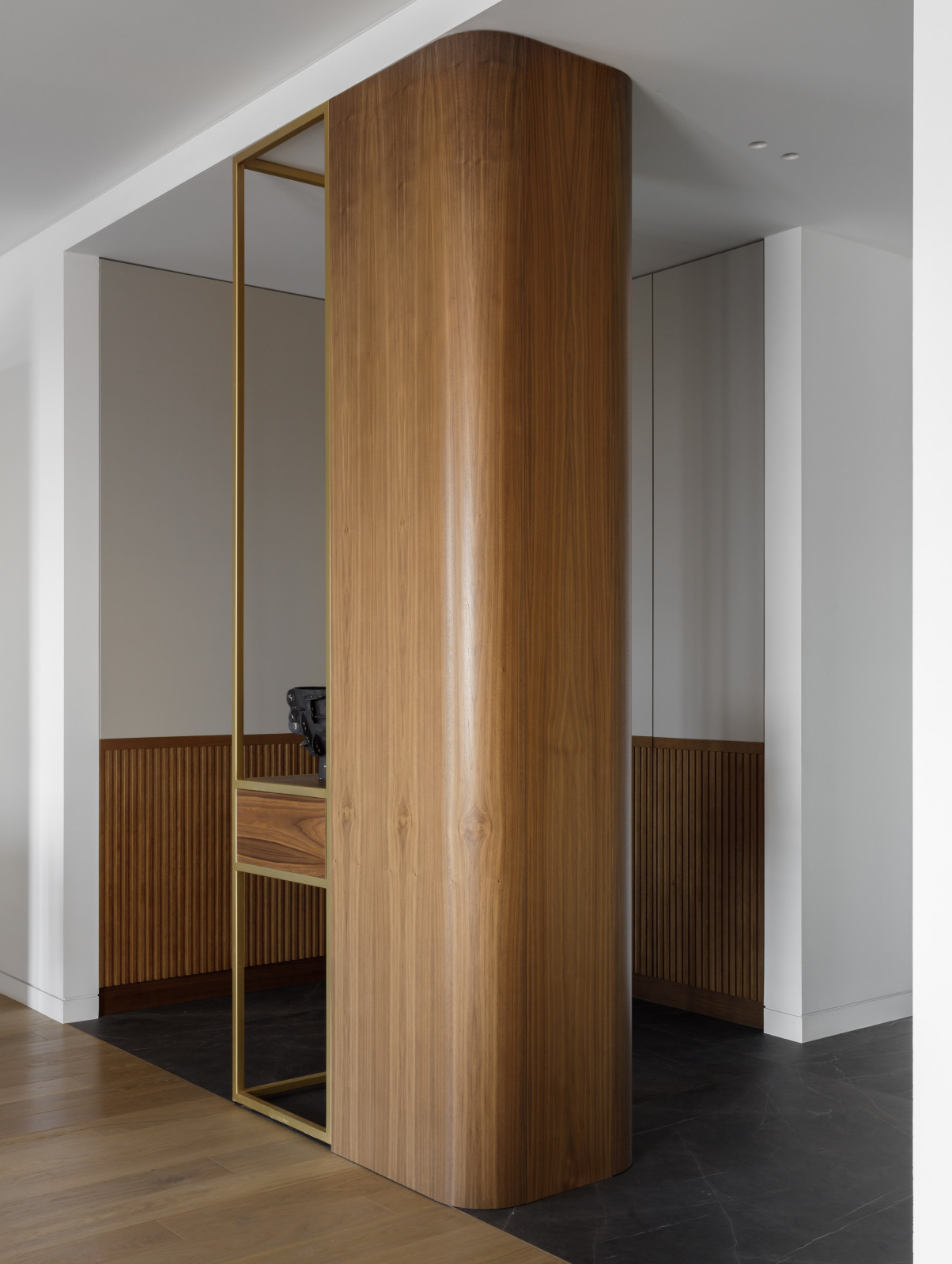 Квартира на набережной