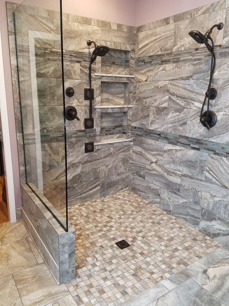 Mid-sized transitional master corner shower photo with shaker cabinets, dark wood cabinets, an undermount tub, purple walls and an undermount sink