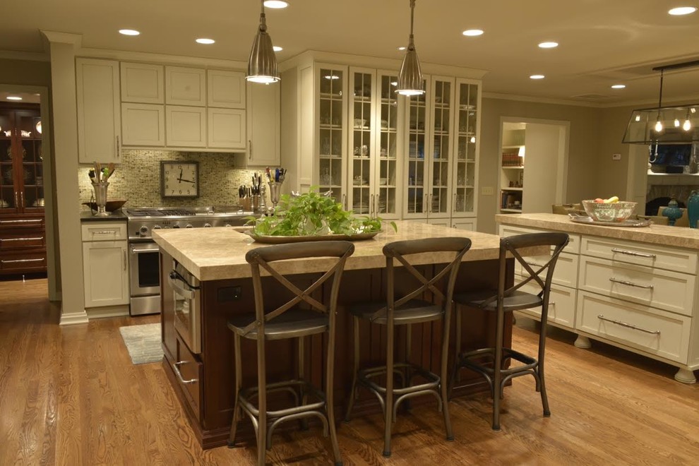 Transitional kitchen photo in Denver