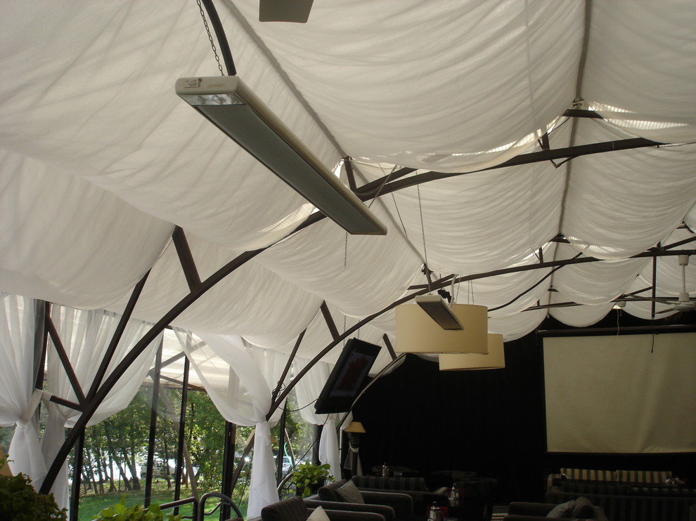 Текстильный потолок и шторы в кафе "Карамель"