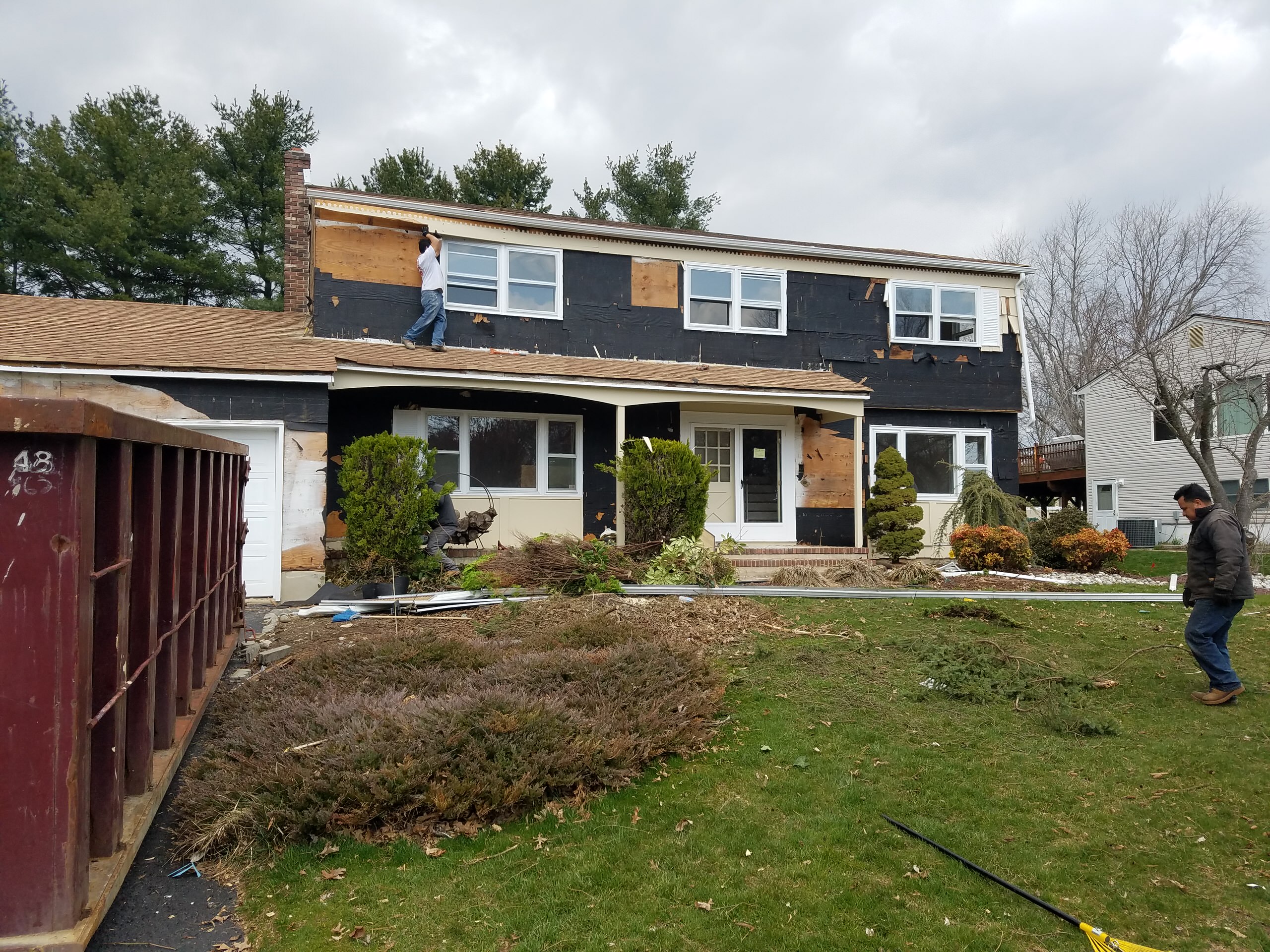 New Windows, Vinyl Siding, and Gutters at Gunpowder Drive in East Brunswick, NJ