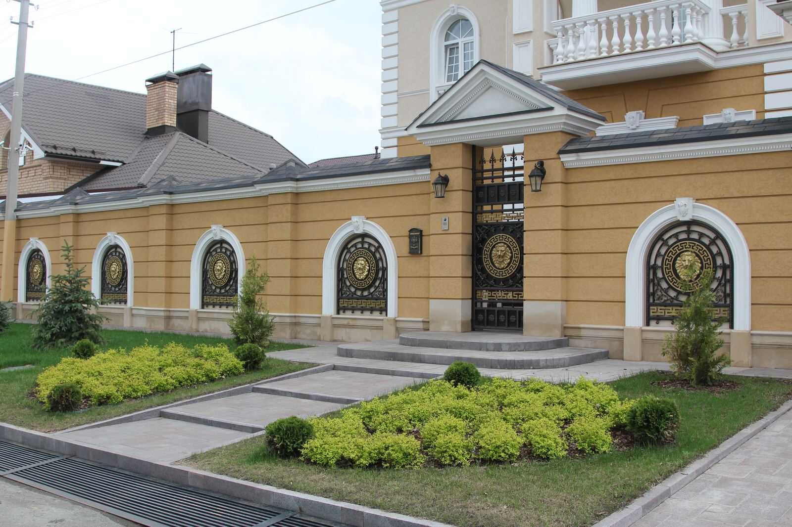 Дом в Ростошах