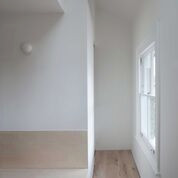 Brixton - creating self sustian flat whitchin existing house