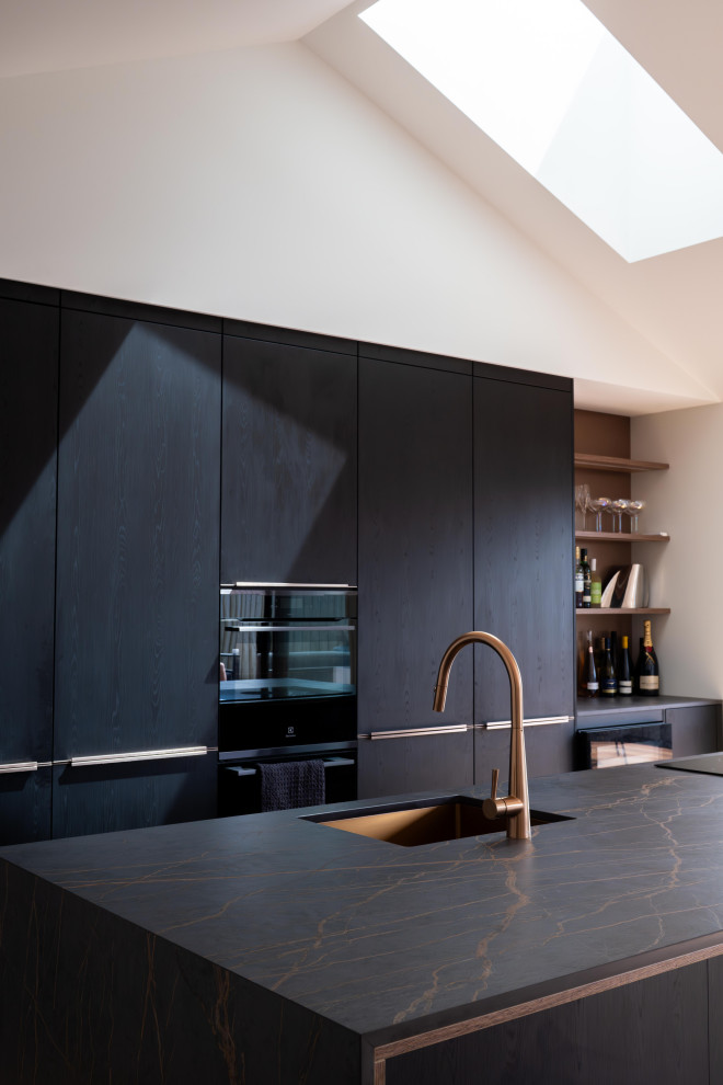 New Build with Warmth, Charm and Morning Sun