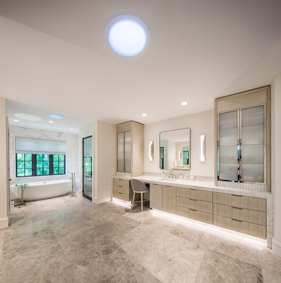 This is an example of a large contemporary bathroom in Austin.
