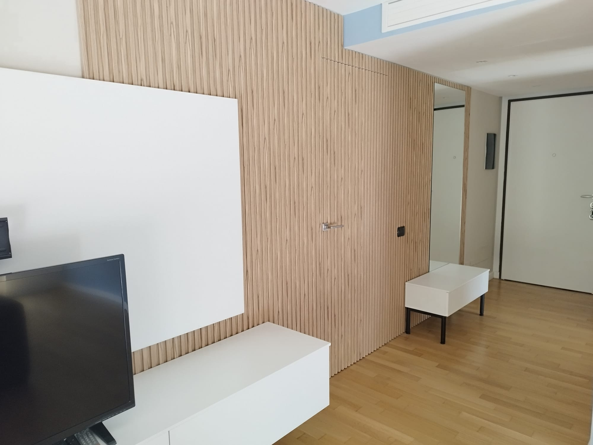 Ristrutturazione e Interior Design della Zona Giorno a Peschiera Borromeo