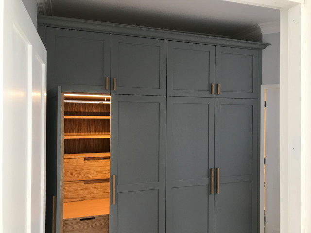 Bespoke Wardrobe contemporary-bedroom