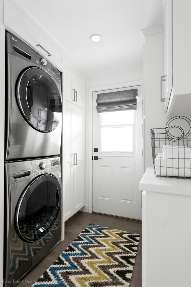 Laundry room - small transitional laundry room idea in Los Angeles