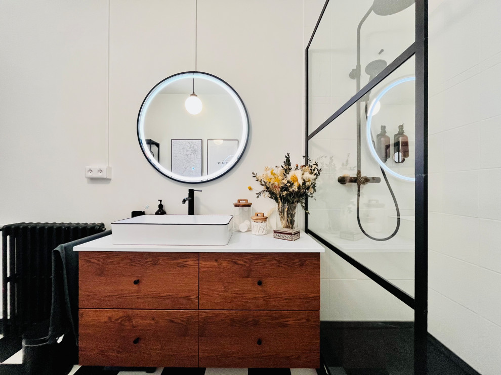 Relooking d'une salle de bain style années 50