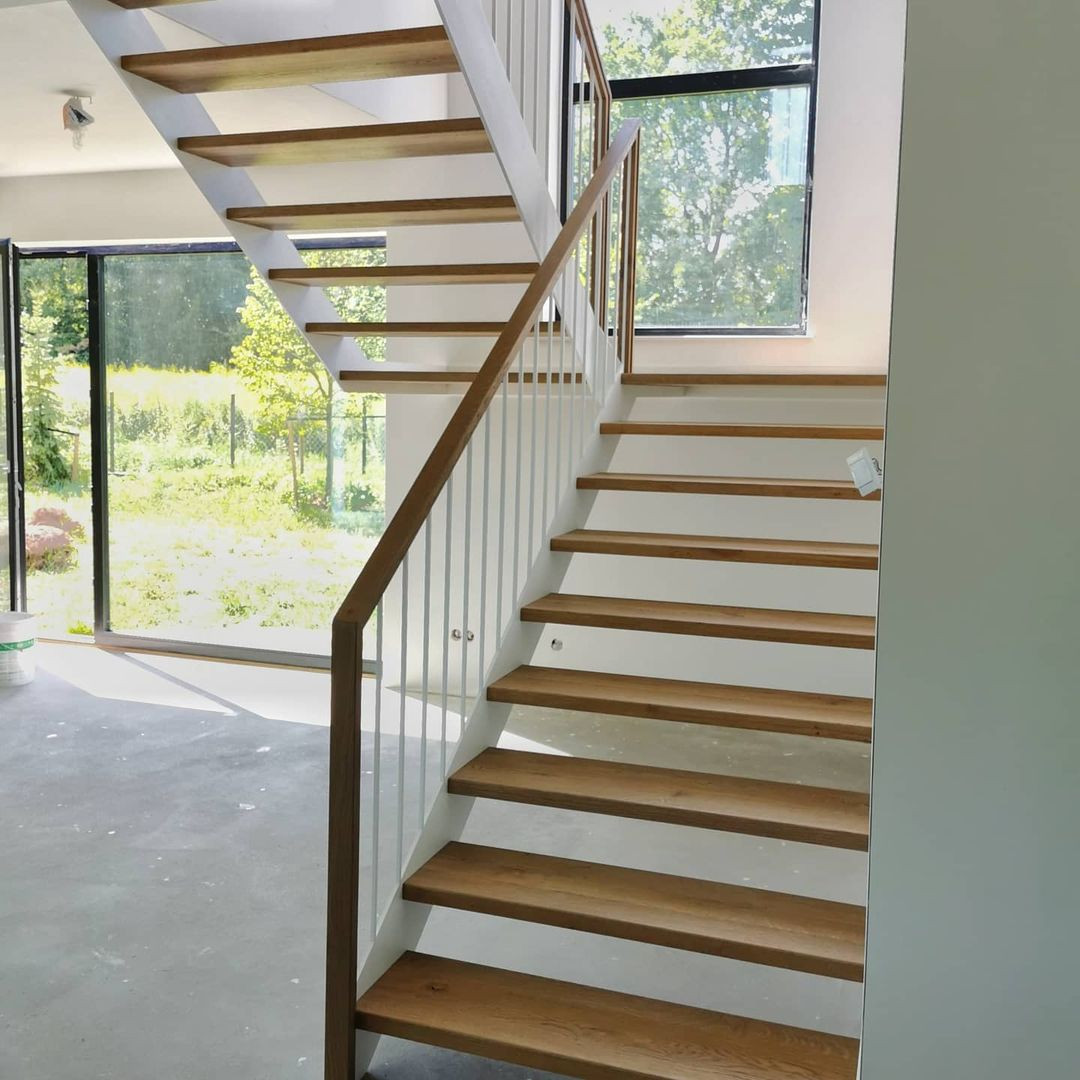 П-образная лестница с площадкой