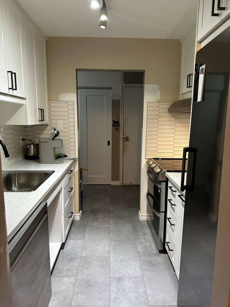 Deveron Cres - Traditional Kitchen Remodel - London, ON