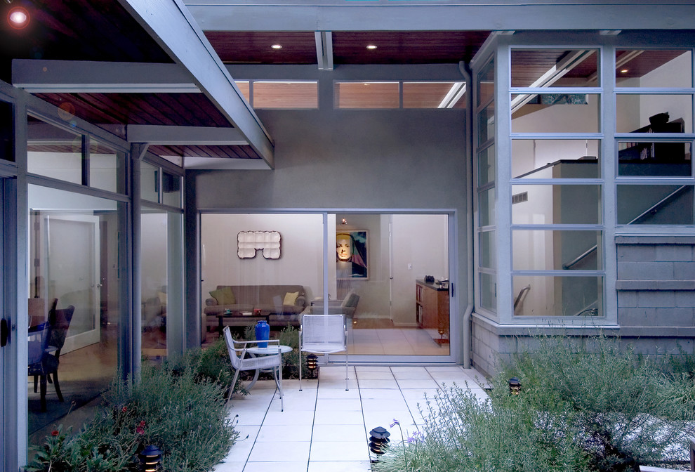 Modern patio in Los Angeles.