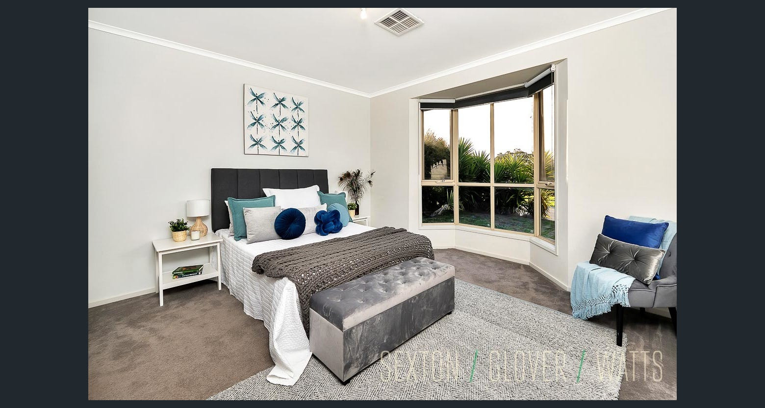 16 MacQuarie Parade, Meadows