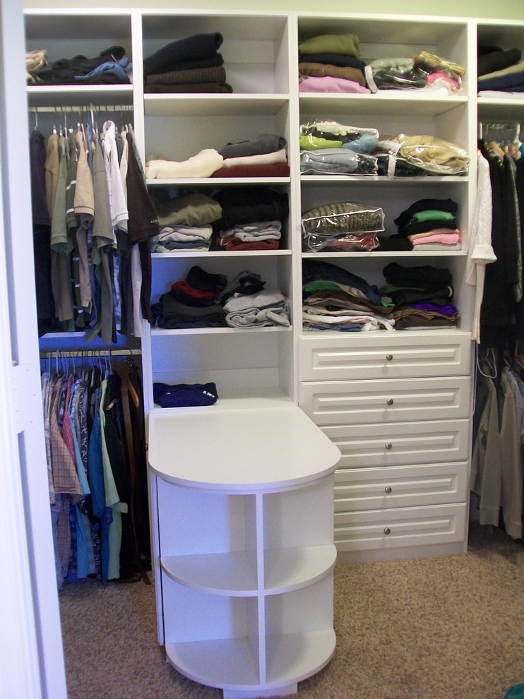 Design ideas for a traditional storage and wardrobe in Orange County.