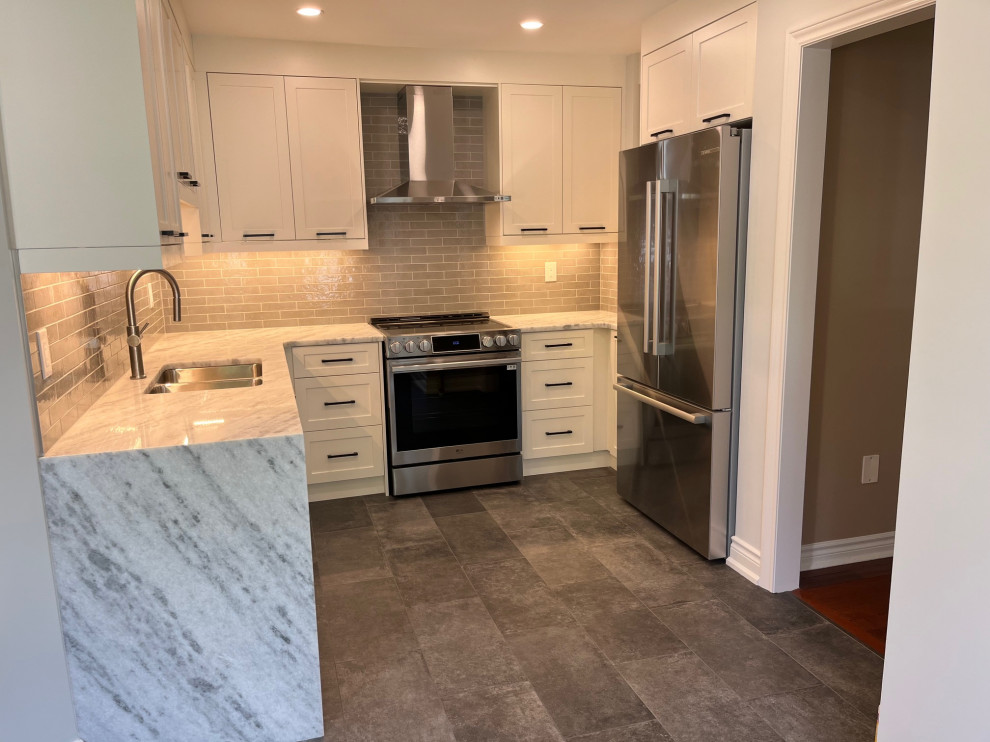 Beautiful HDF kitchen with granite countertop & waterfall